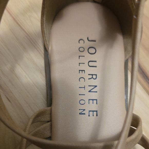 Journee Collection Tan Strappy Sandals - Picture 6 of 6